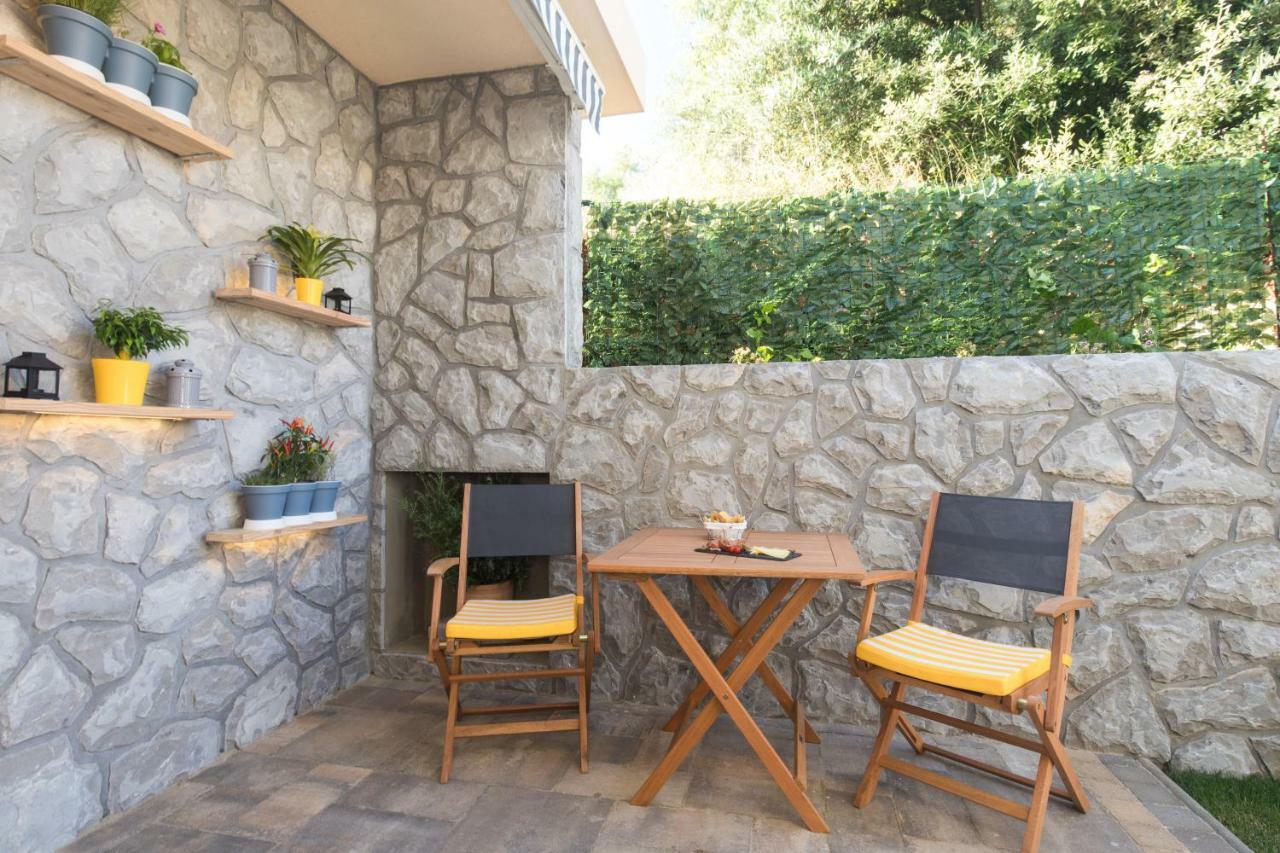 Studio Apartment Lucija Krk Town Bagian luar foto
